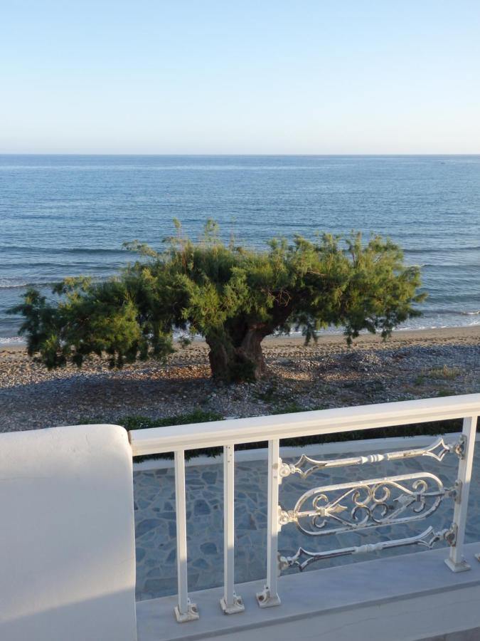 Coastal Apartment Christina 2 Макригиалос Экстерьер фото